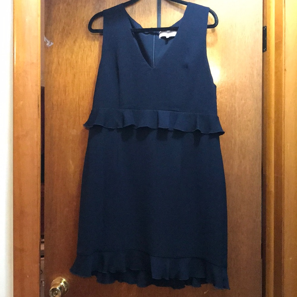 V-neck cocktail Dress